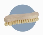 BROSSE UNIVERSELLE ET LINGE